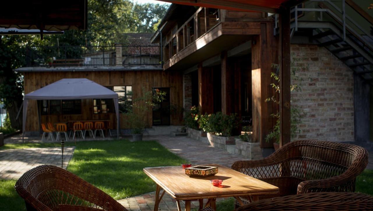Homestay Sargarigo Elmenyhaz *