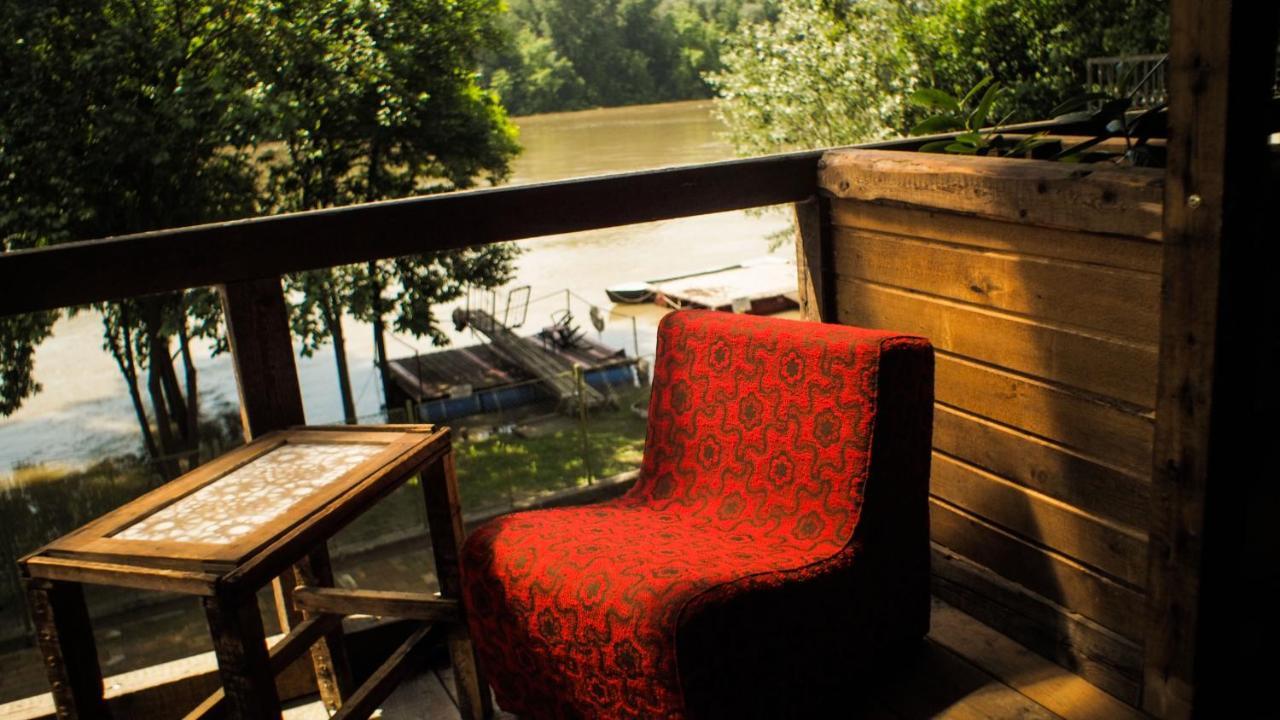 Homestay Sargarigo Elmenyhaz *